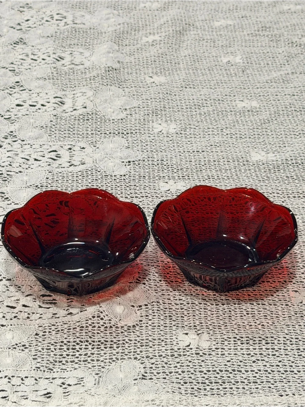 Scalloped set 2 desert or fruit  bowls produced by Anchor Hocking 5”